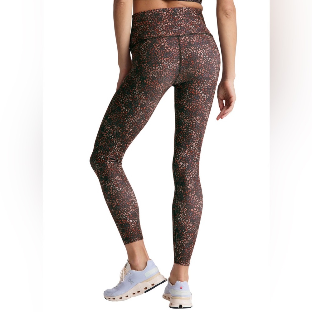 Beyond Yoga Space Dye Softmark Printed MIDI Legging Ditsy Leopard 7/8 Size Small - Picture 2 of 8